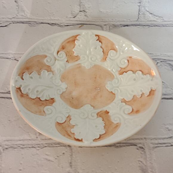 Elegant Vintage Soap Dish Filigree Leaf Design Light Pink & White Italian Beauty - Picture 4 of 8